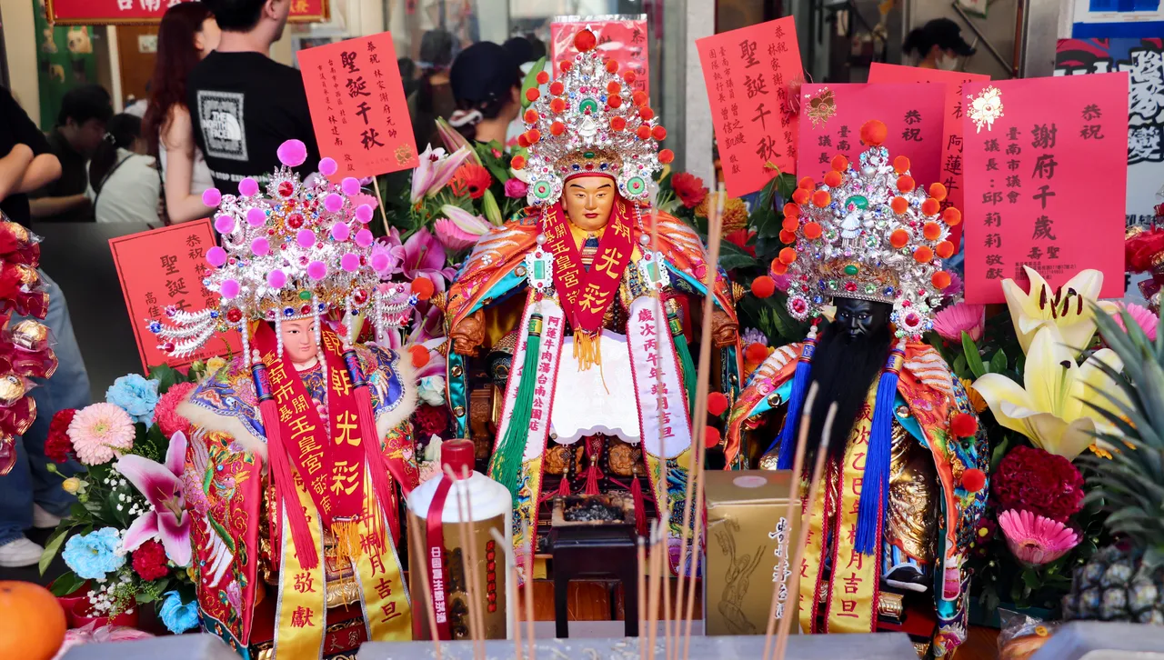 阿蓮牛肉湯謝府元帥聖誕千秋平安宴登場 政商藝界齊聚祝壽