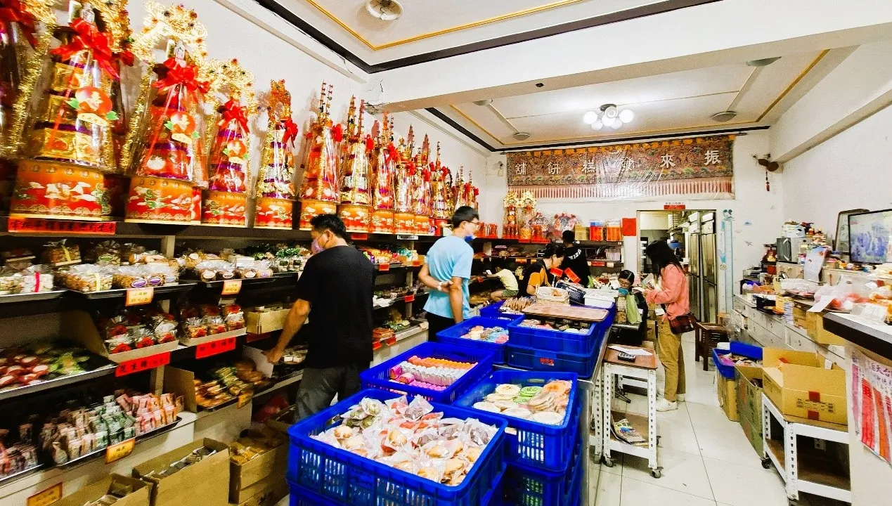 一甲子老餅舖撐起府城信仰文化 振來發「千秋餅」成宮廟指定供品
