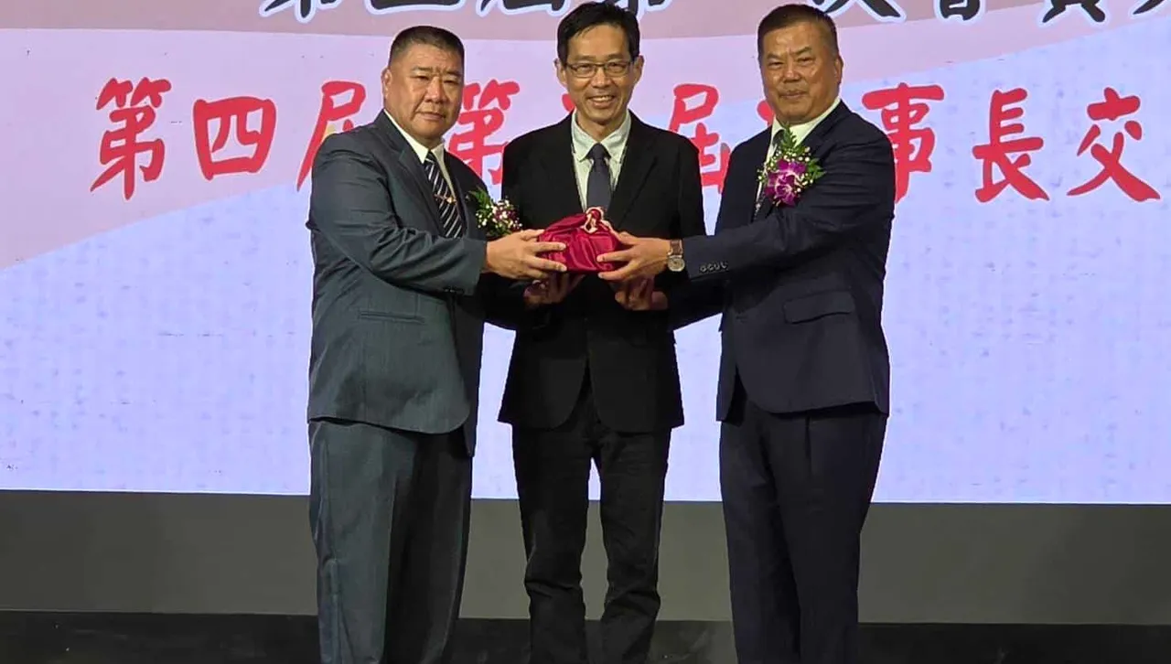 台中市工商協進會理事長交接　市府攜手產業共創台中經濟新榮景