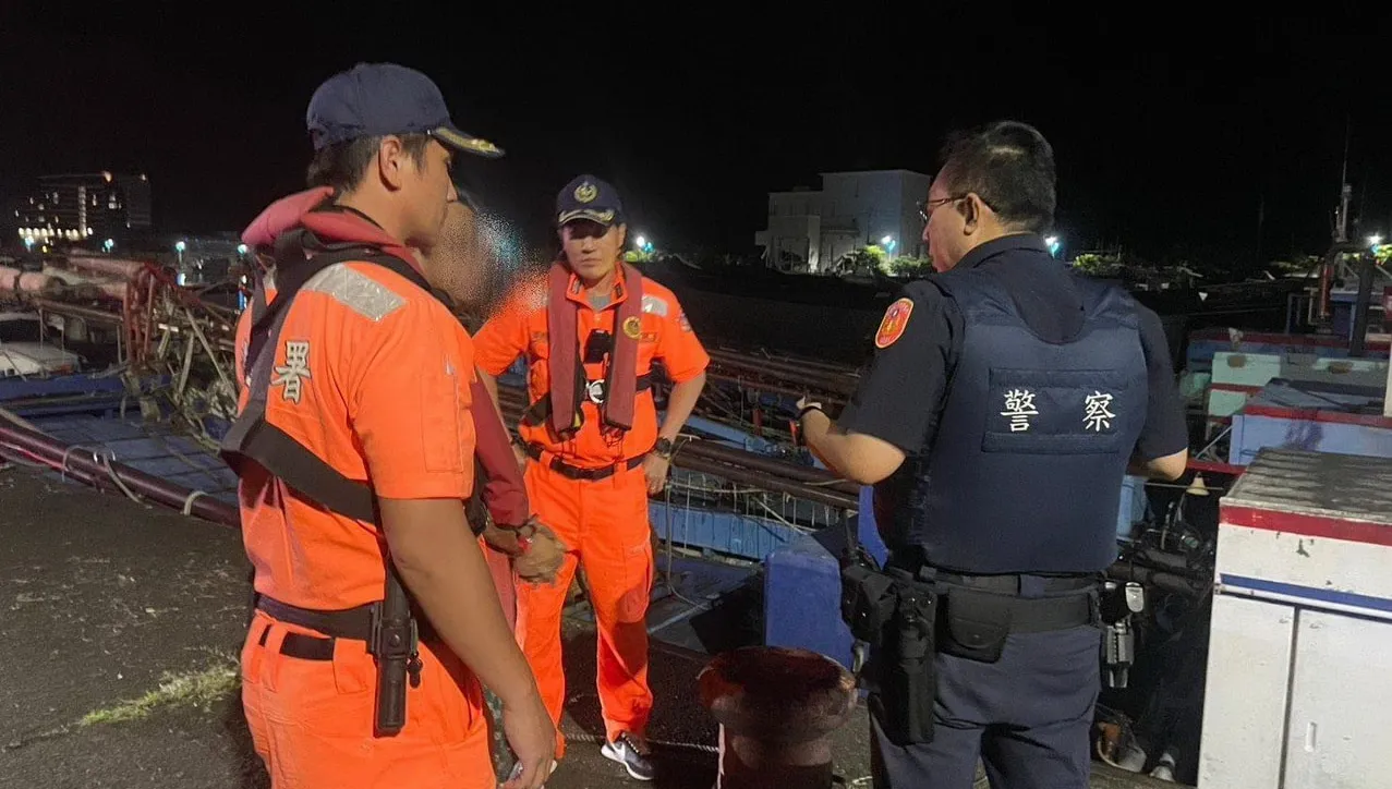 潛入烏石港漁船動機可疑 海巡機智查獲酒駕通緝犯