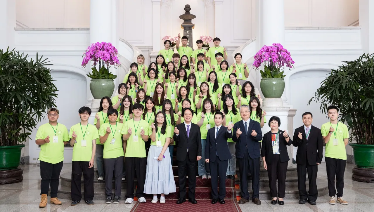 文藻USR志工團接受總統表揚　展現青年影響力