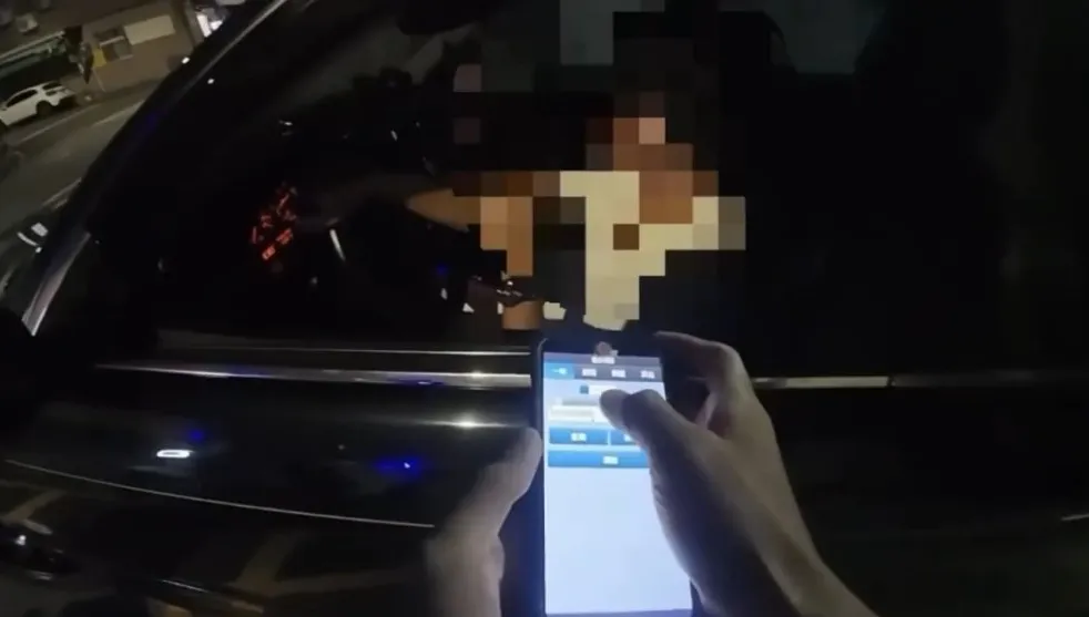 深夜載女友買宵夜！警一問身分愣住　竟揪出越南女逾期居留