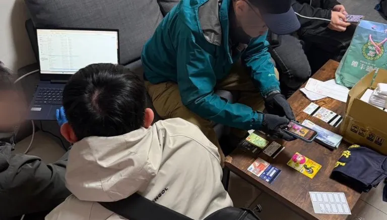 桃園檢警破獲詐團水房　赫見「卡片檢測師」