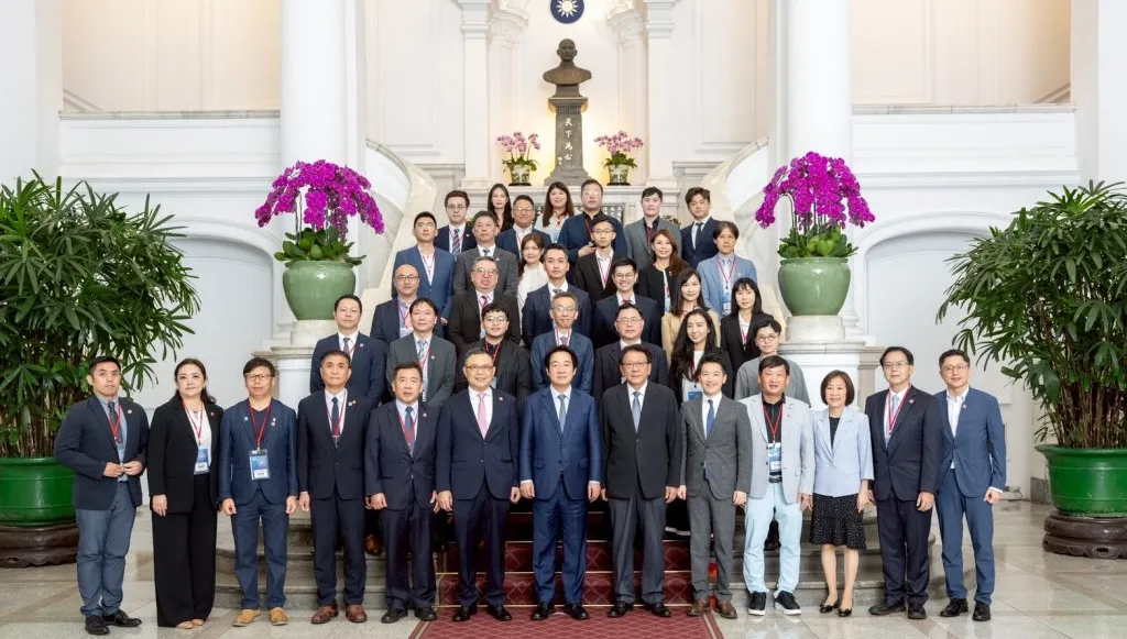 賴清德接見台灣連鎖加盟業代表　力挺2026世界連鎖加盟年會在台舉辦