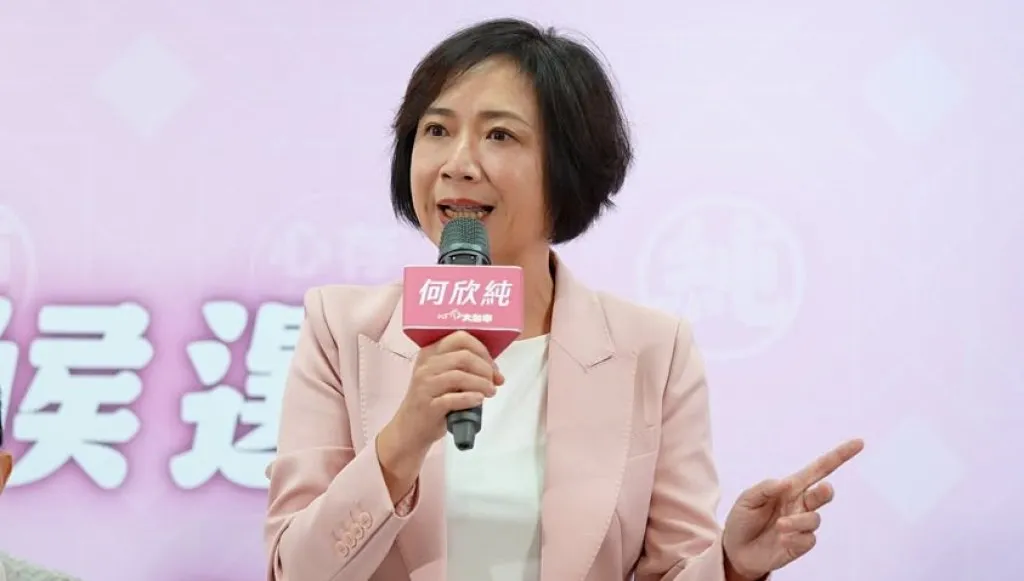 中聯油脂食安風暴延燒 商業會理事長發公開信批盧秀燕 何欣純：食安非政治、稽查才是關鍵