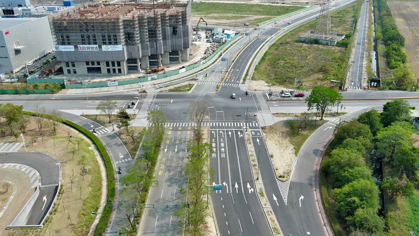 ▲耗資近20億元,北外環銜接樹谷園區道路正式通車。(圖/台南市政府提供)