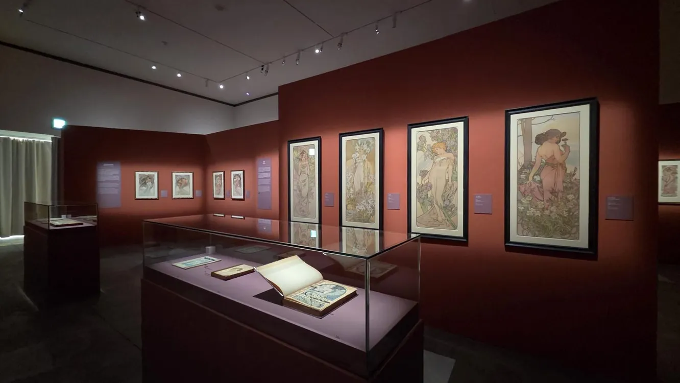 ▲「新藝境：慕夏百年經典特展」展期自明（26）日至9月30日，規劃6大展區，包括「波希米亞人」、「人民畫師」、「世界公民」、「神祕主義者」、「愛國者」及「既是藝術家，也是哲學家」。（圖／臺南國家美術館籌備處提供）