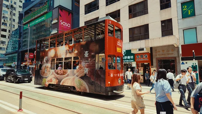 ▲臺南躍上香港百年叮叮車， 古都魅力穿梭香江，生態美食魅力吸睛。（圖／台南市觀光旅遊局提供）
