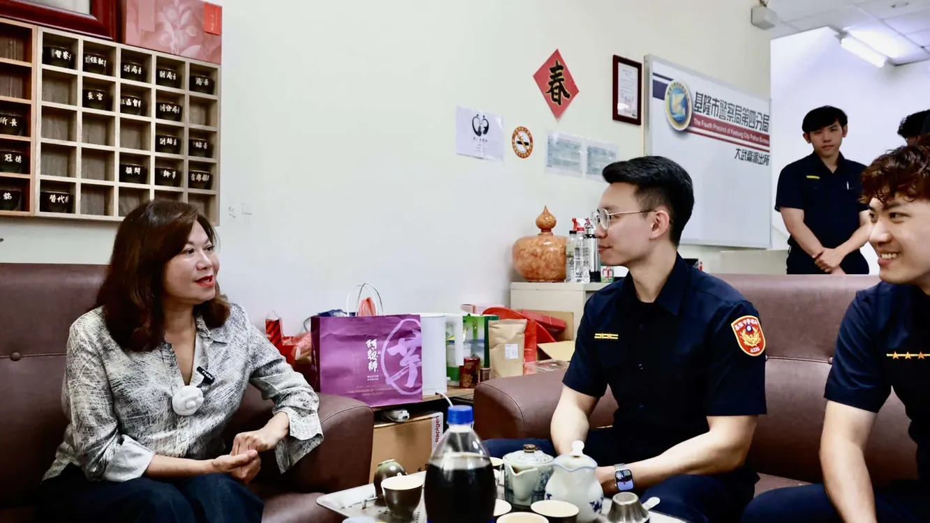 基隆警破毒窟遭嫌犯衝撞 邱佩琳慰問受傷員警