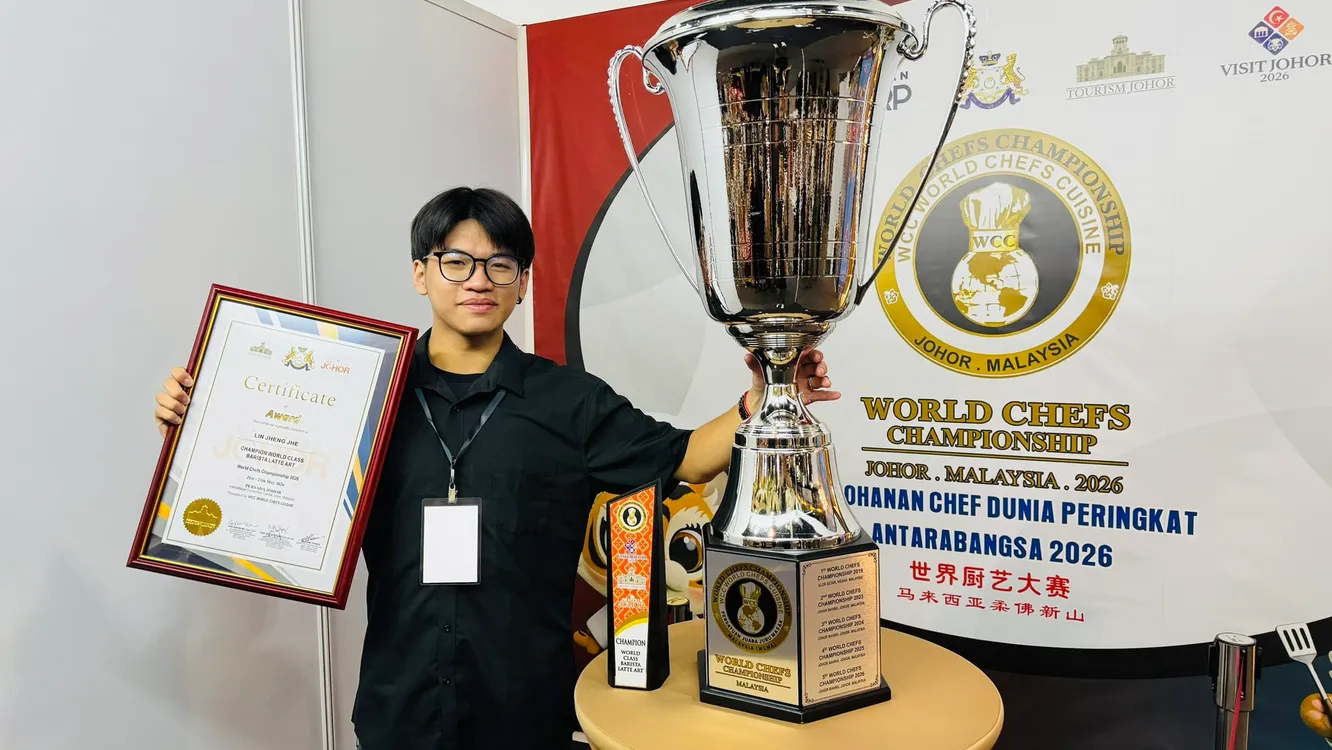金牌全壘打！ 馬來西亞世界廚藝賽咖啡拉花 崑大餐飲系狂掃4金