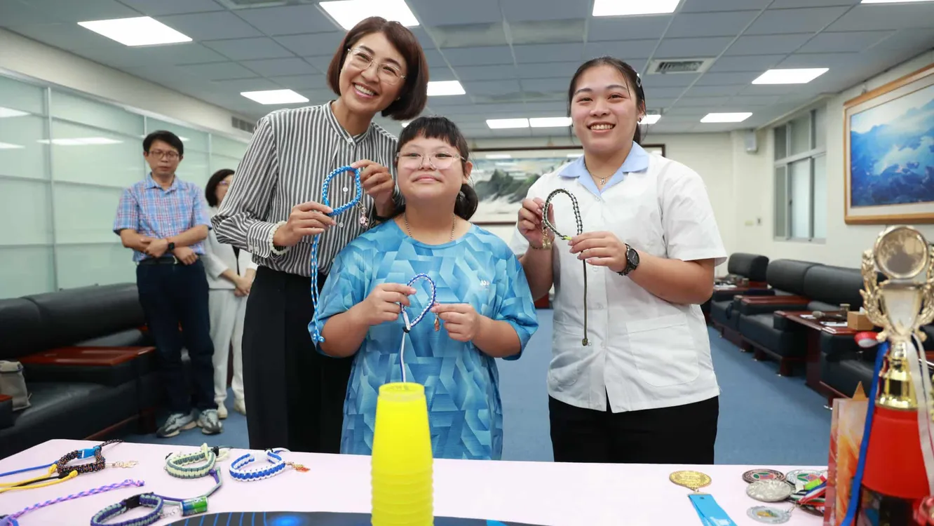 南投兩學子榮獲總統教育獎　許淑華縣長力挺迎向希望