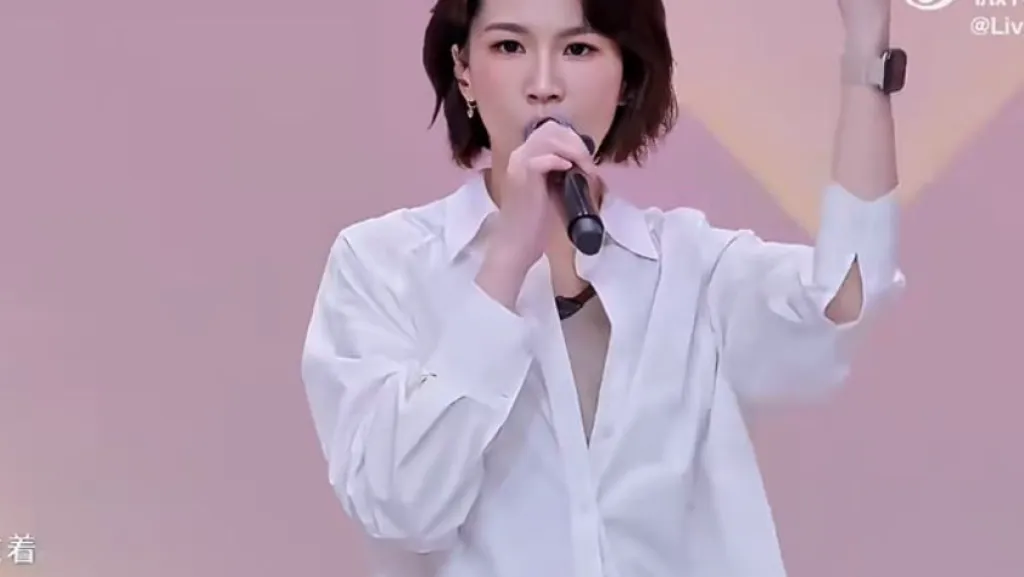 《浪姐7》曾沛慈收音伴奏出狀況輸比賽 師姐嗆:公平點