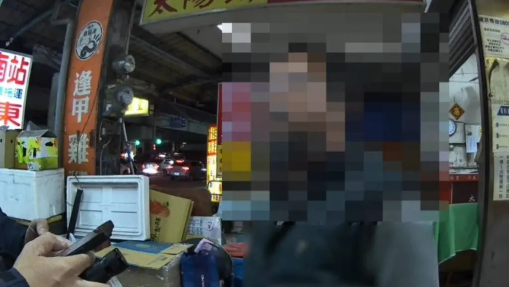 公車站違停領包裹露餡！ 台中男「太淡定」遭警識破竟是通緝犯