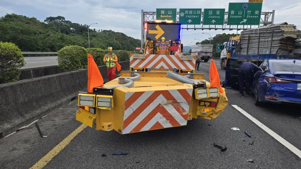 國道三輔駕車肇事！　釀緩撞車又被撞兩人受傷