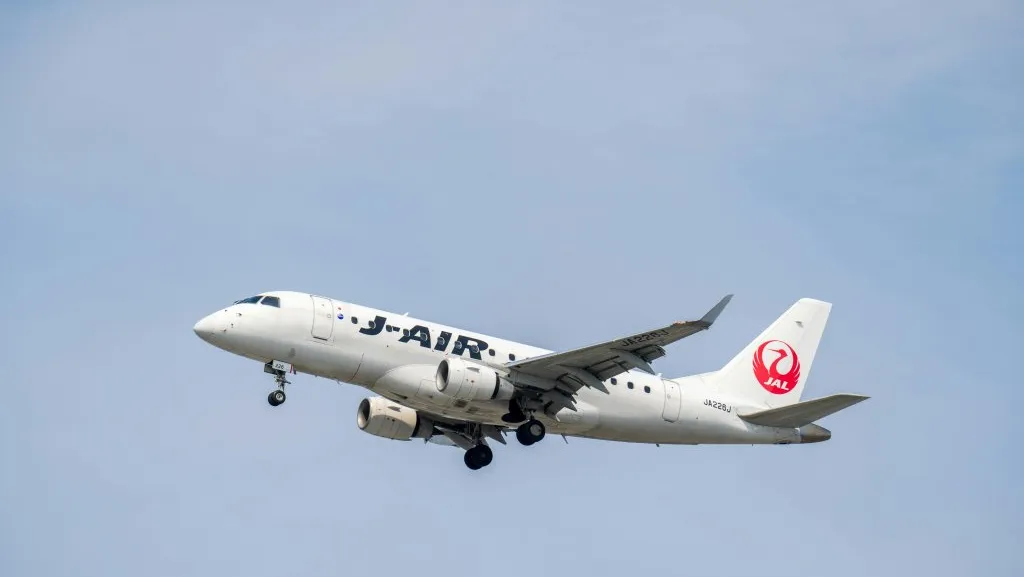 日本航空座艙長酒精超標!座艙長前晚狂飲隱瞞 害班機延誤40分鐘