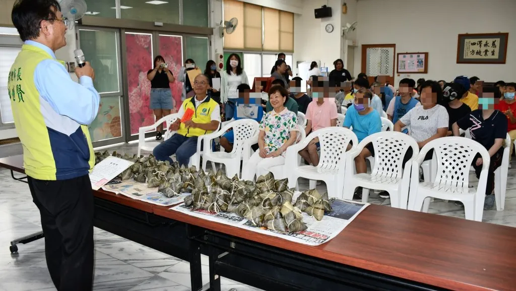 端午節前關懷弱勢 林世賢贈加菜金與愛心粽