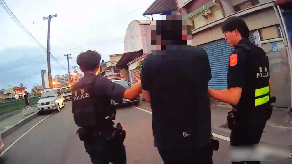 不滿被看一眼男子持美工刀傷人！　吉安警當場逮捕起獲毒品彩虹菸
