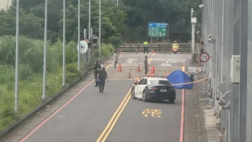 桃園購物中心74歲翁墜樓亡! 檢警調查中