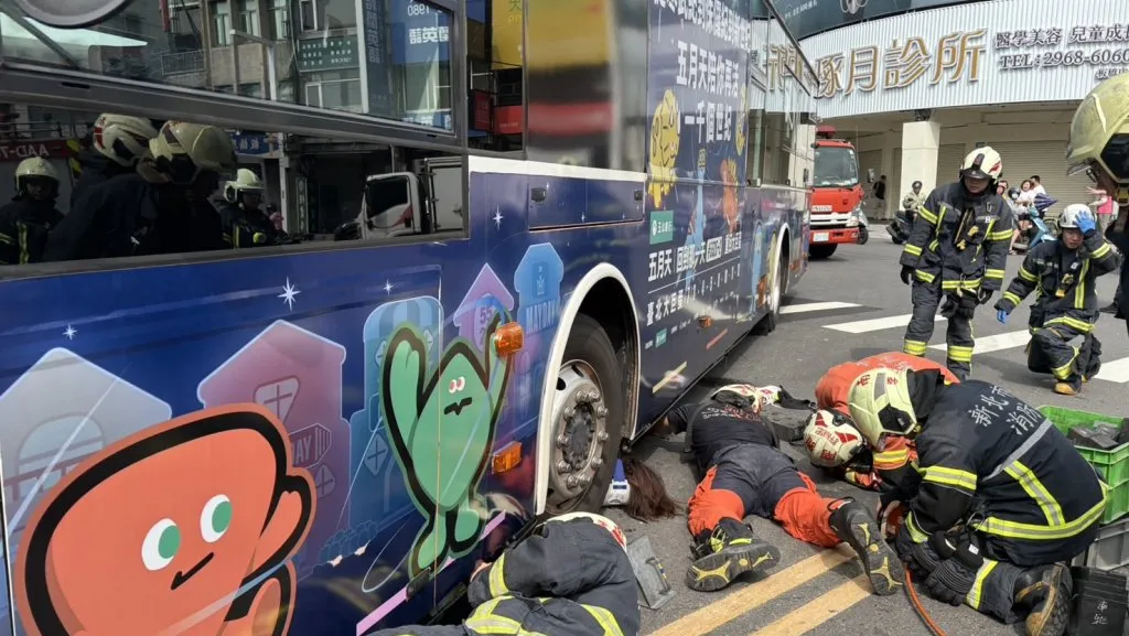 板橋死亡車禍！　婦人遭公車撞擊傷重不治