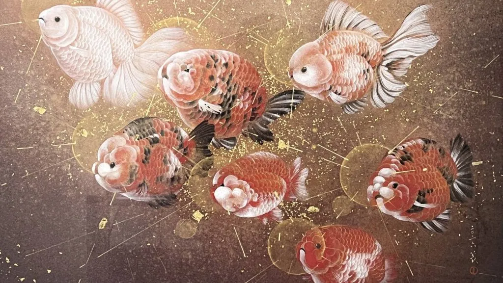 悠游於畫布之間　郭羲以金魚書寫生命美學