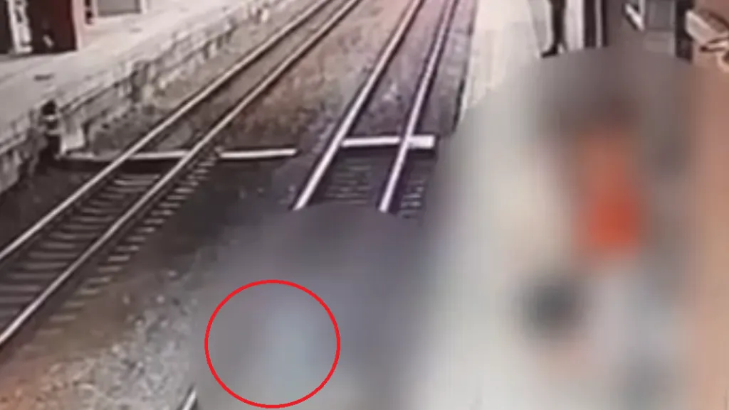 粗心父母！嬰兒車從月台滑落軌道兩歲男童受傷　鐵路警察局依兒少法鐵路法究辦