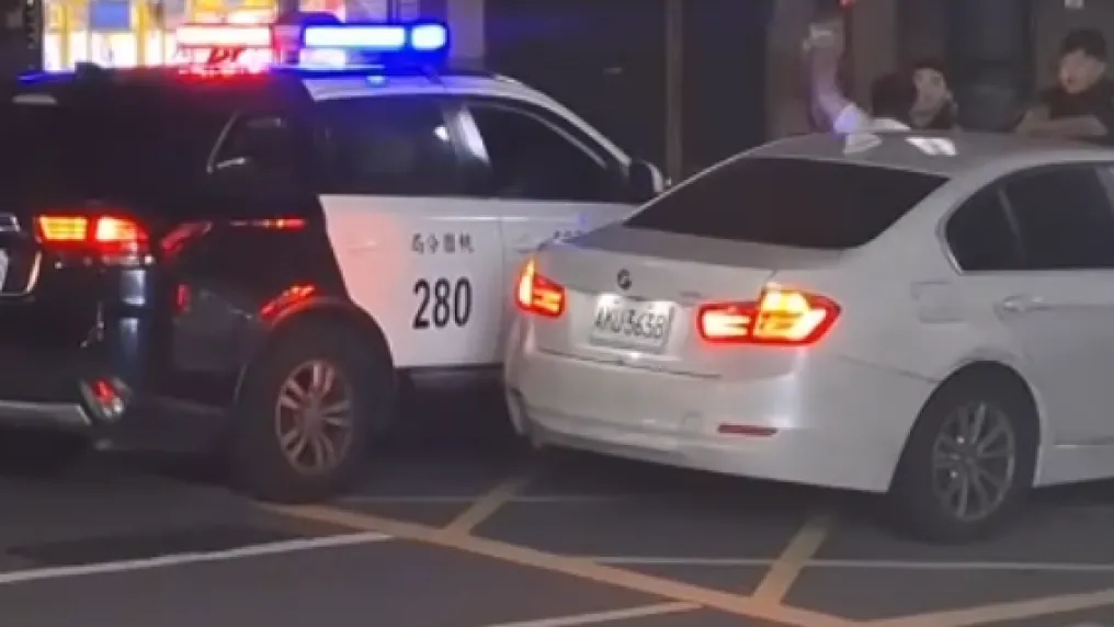 攔車逮人！轉彎未打方向燈拒檢逃逸　桃警攔截圍捕2.5公里逮捕