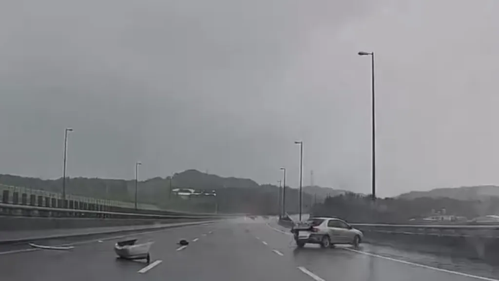 強風豪雨釀禍! 國道3號自小客車失控打滑撞護欄