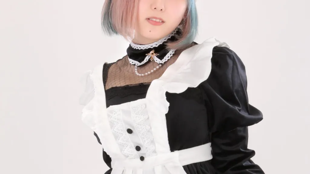 AV女優崩潰無限期停工!手摸愛犬遺體「再抓男人下體」