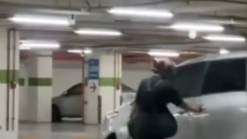台中萬家福西屯店停車場怪客！亂拉客人車門還敲車　業者：加強巡邏安全管理