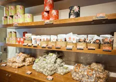 百年信裕軒傳承台南茶食魂 第四代創新轉型讓「府城味」走向國際