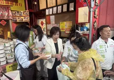 普聖宮愛心便當結緣九年不間斷　攜手正直村發放500份便當傳遞溫暖