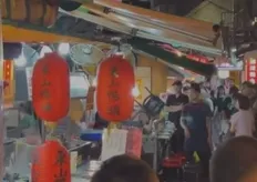 豐原廟東夜市攤商越界爆衝突！　肢體推擠砸攤兩攤商受傷