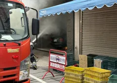快訊/彰化員林住宅火警!濃煙狂竄 消防急佈水線灌救