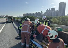 國道1號新竹路段自撞受困車內! 67歲男駕駛OHCA送醫