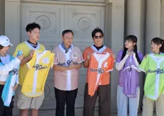 鄭照新攜手《飢餓遊戲》宣傳臺中鍋烤節  邀全民投票抽限定簽名球衣
