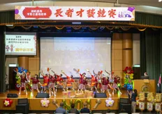 彰基銀髮才藝競賽熱力登場　11隊長者舞出活力
