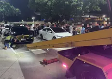 清水服務區車聚遭國道警夜掃 BMW掛註銷牌照當場拖吊 12件違規依法開罰