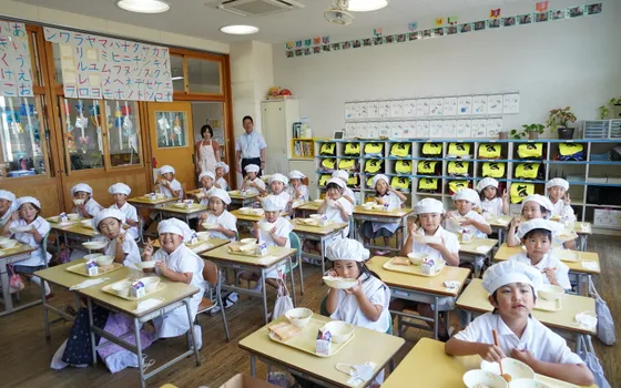 台南金鑽鳳梨跨海直送 日本友誼市學童大讚「好好吃」