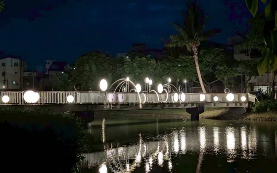 丹娜絲摧毀月津港光環境! 台南重建注入藝術 《朋友》《光華》打造水岸新風貌
