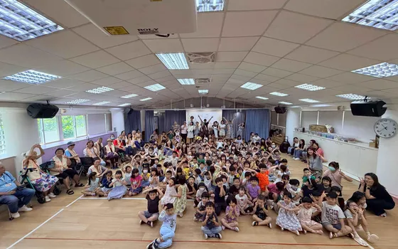 育航幼兒園家長深情演出《威威找記憶》 孩子用歌舞溫暖社區長輩的心