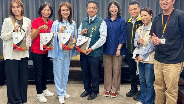 歌仔戲向下扎根! 明華園拜會市府 戲巢藝術館拚觀光、教育雙軌發展
