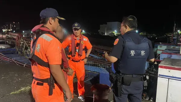 潛入烏石港漁船動機可疑 海巡機智查獲酒駕通緝犯