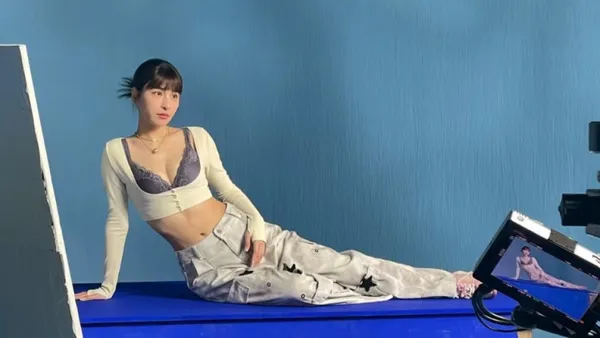 峮峮穿胸罩被拍！豐滿上圍「呼之欲出」全遭看光光