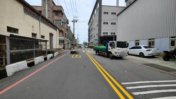 台中龍井死亡車禍！　72歲翁騎機車遭撞飛傷重不治