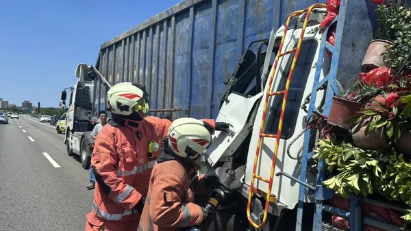 國道1號新竹路段聯結車追撞大貨車！　兩人受傷