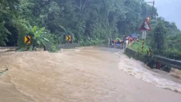 竹東暴雨奪命！21歲女大生山區露營近返　騎機車涉水滑落水溝傷重不治