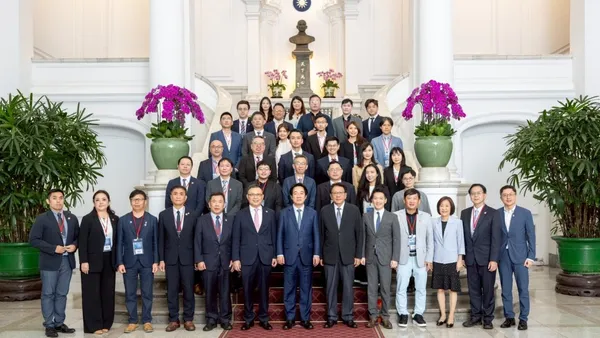 賴清德接見台灣連鎖加盟業代表 力挺2026世界連鎖加盟年會在台舉辦
