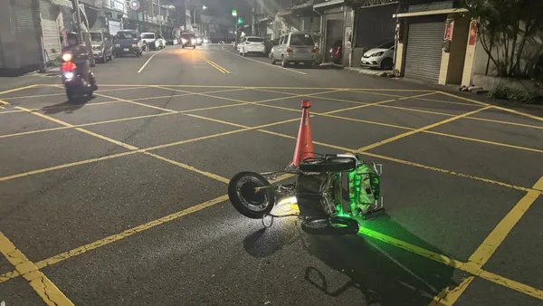 潭子拼裝車逆向闖快車道釀擦撞　駕駛受傷送醫、肇因待鑑定