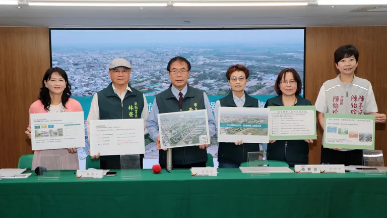 新營糖廠轉型智慧機器人基地 黃偉哲打造溪北科技新亮點